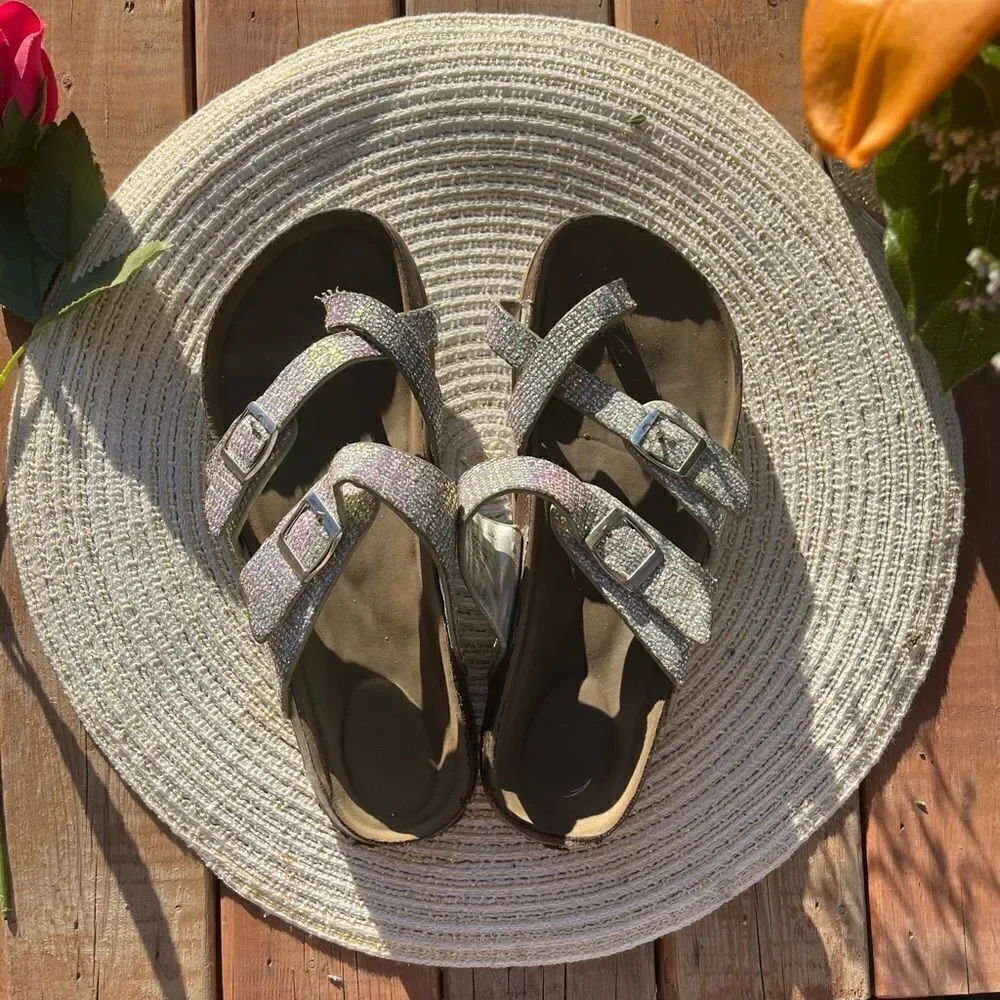 🔥 4/$25 GIRLS SILVER METALLIC PLATFORM SANDALS CRISS CROSS STRAPS SLIDES, 4